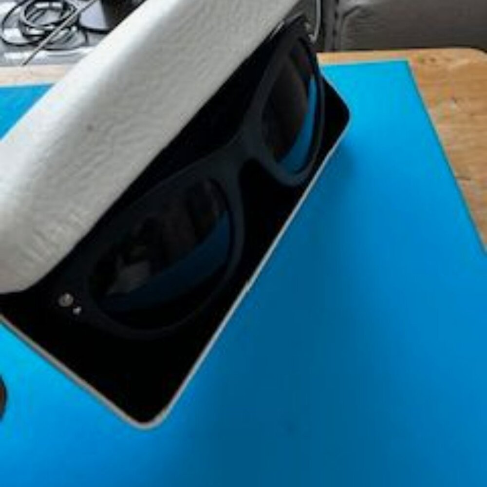 Versace Sunglasses - Picture 3 of 5